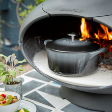 Load image into Gallery viewer, Denby Halo Black 28cm Oval Cast Iron Casserole With Gift Box