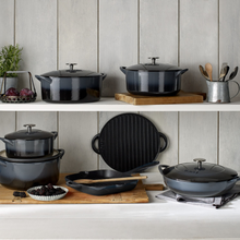 Load image into Gallery viewer, Denby Halo Black 26cm Round Cast Iron Casserole With Gift Box
