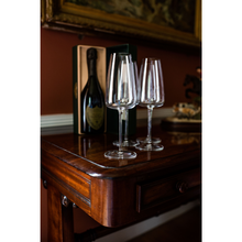 Load image into Gallery viewer, Luigi Bormioli Talismano Champagne / Prosecco Glasses Set of 4