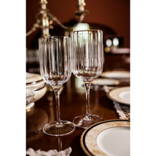 Load image into Gallery viewer, Luigi Bormioli Bach Red Wine Glasses Set of 4