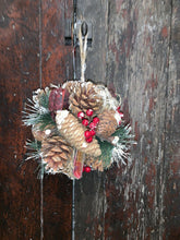 Load image into Gallery viewer, Christmas Hessian and Berry Set of 3 15cm Baubles
