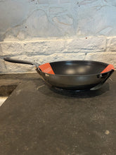 Load image into Gallery viewer, Tefal Jamie Oliver Everyday 28cm Wok Non Stick
